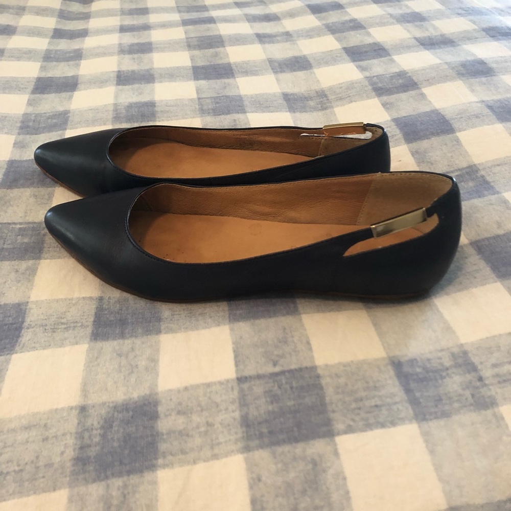 Aldo navy flats